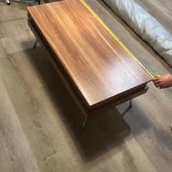 Extendable Coffee Table 