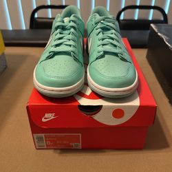 Dunk Low Emerald