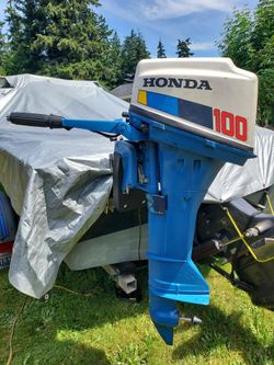 Honda 4-Stroke Outboard Motor ***Read Description***