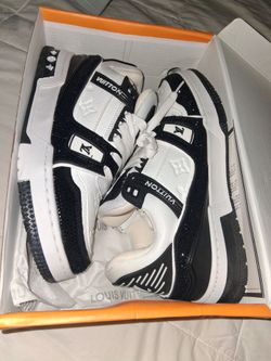 Louie vuittons vvs white n black size 7.5