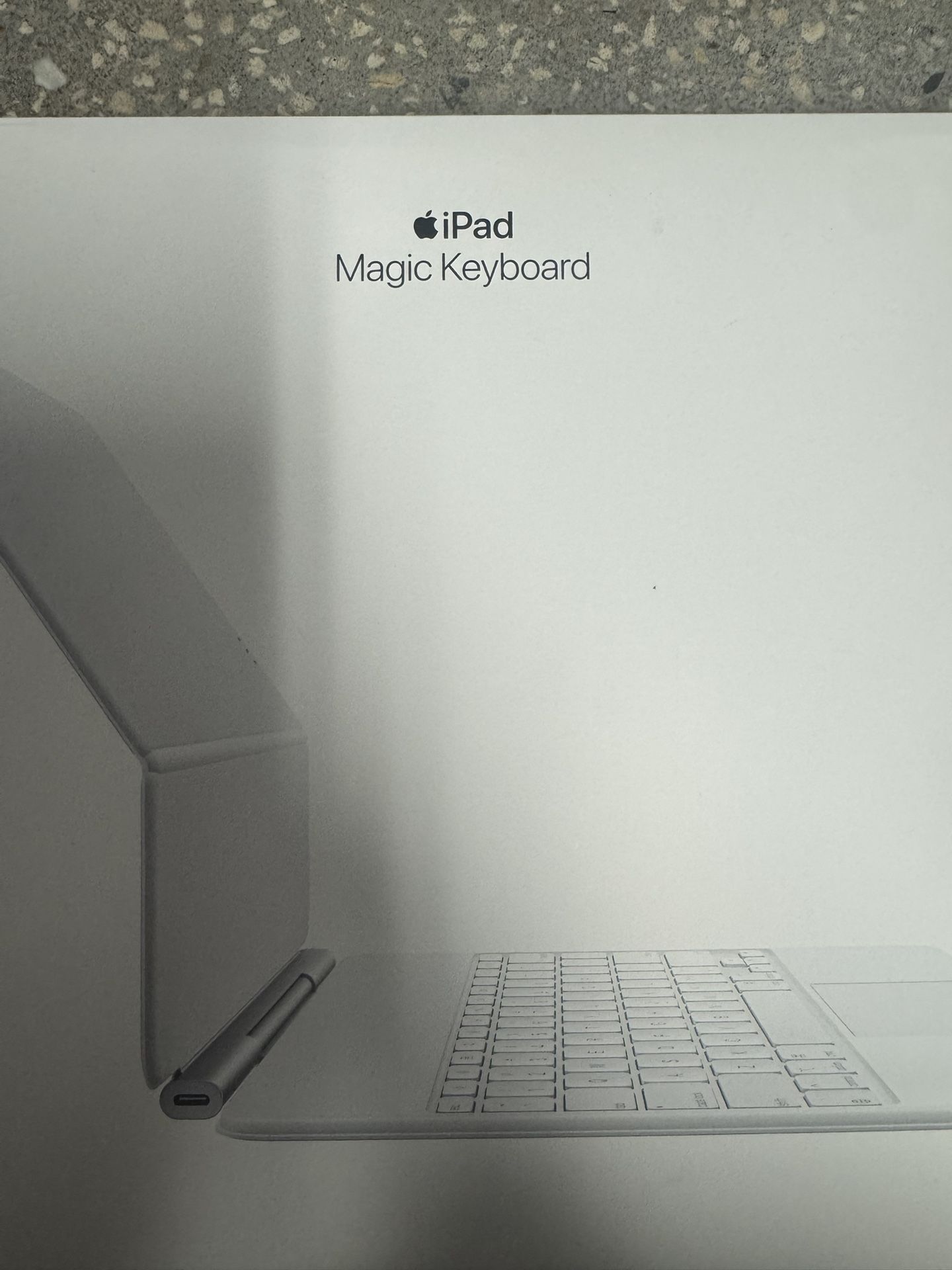 **BRAND NEW** MAGIC KEYBOARD 13 INCH