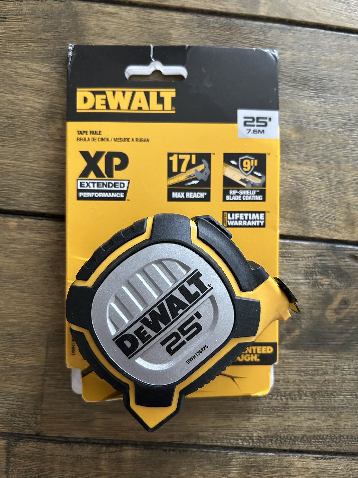Dewalt Tape Measure 