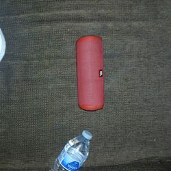 Red Jbl Flip 5 Speaker 