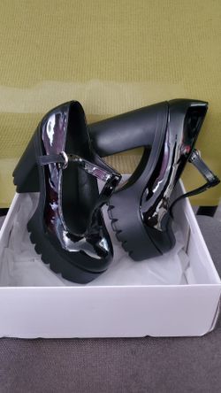 Mary Jane Shoes/Platform