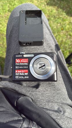 Casio  10.1 Mega Pixels EXILIM Digital Camera. Just Need Battery.