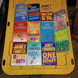 11 Janet Evanovich Books