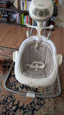 Baby swing Graco
