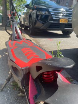 Kaabo Mantis 8 Dual Motor Electric Scooter