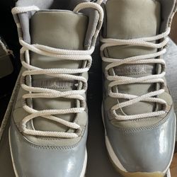 Jordan 11 Retro Cool Gray 