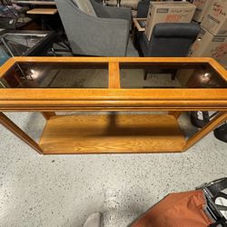 Used SOFA table