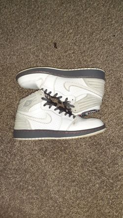 Jordan 1 bugs bunny