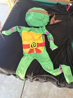 HALLOWEEN COSTUME