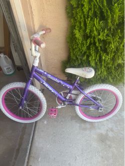 Girls bike