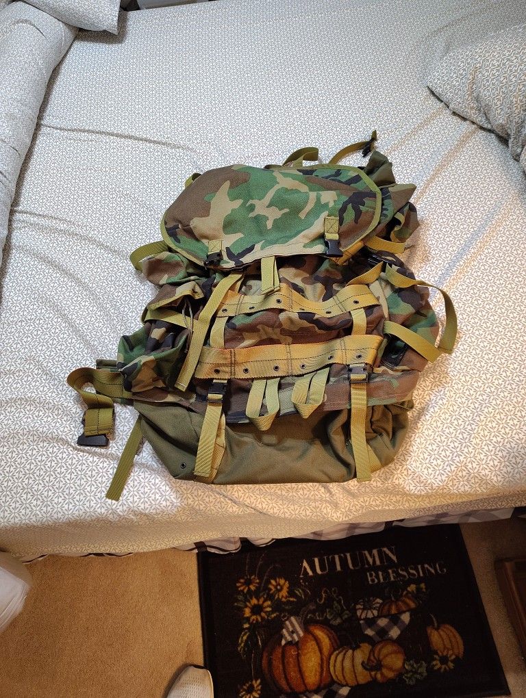 Backpack Army Type Brand New