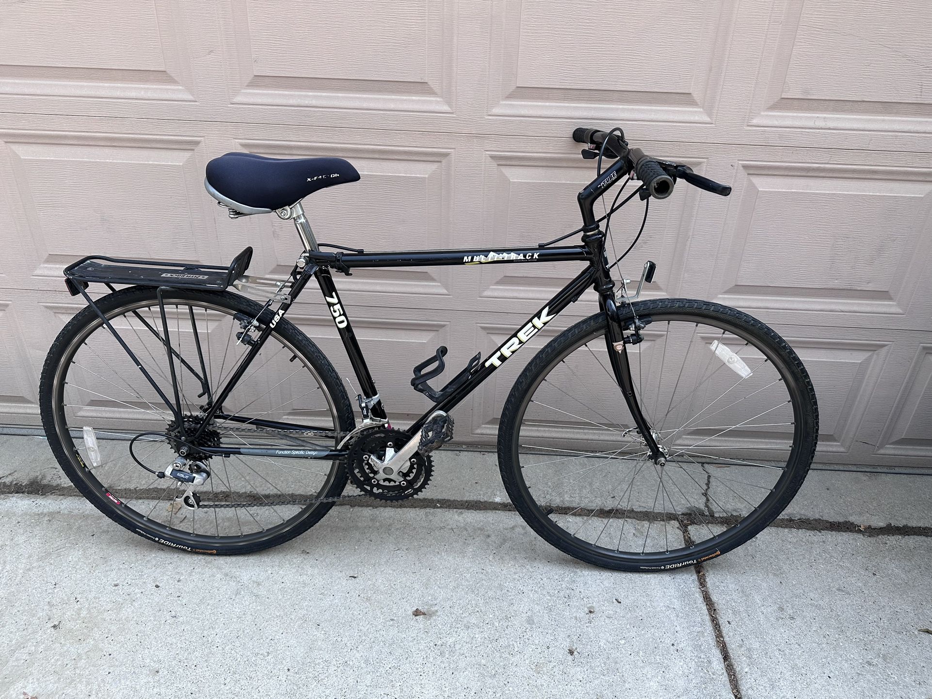 Trek 750 Multitrack Hybrid City Commuter Bike 700C Fully Tuned Up Excellent Condition