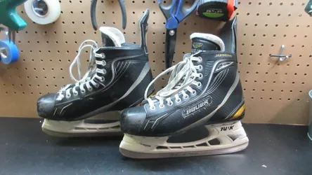 Used Bauer Supreme One 60 Sr Hockey Skates - Size 10.5