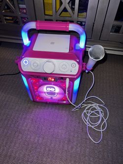 Singing Machine/Portable karaoke Machine With One extra Wireless Microphone