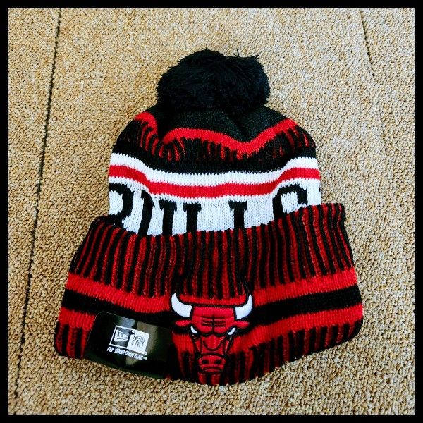 CHICAGO BULLS NBA BASKETBALL ๐ BEANIE HAT.