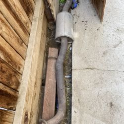 04 G35 Complete Muffler With Pipes