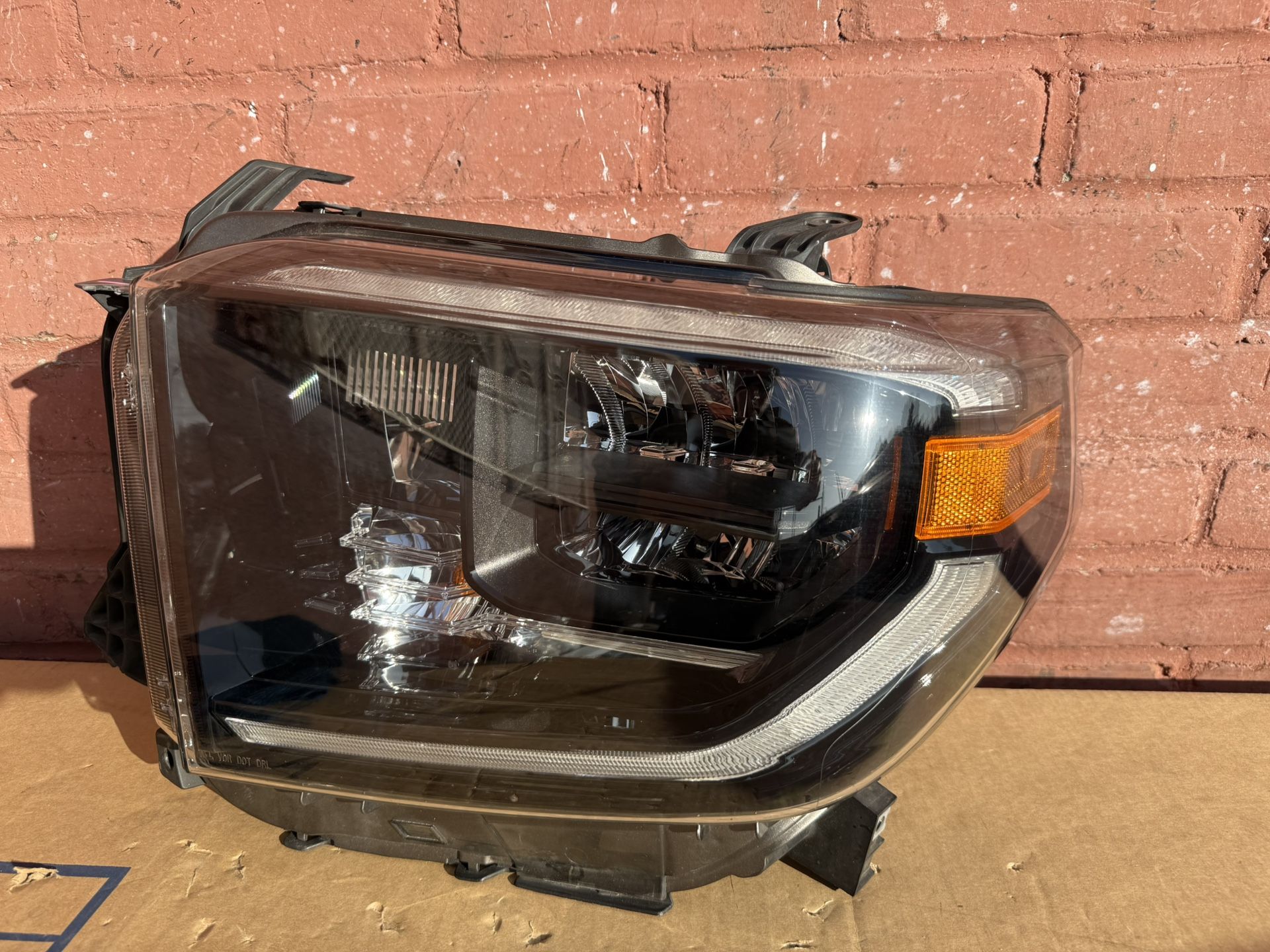 2020-2021-2022 Toyota Tundra TRD PRO headlight LH