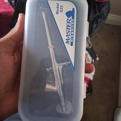 Airbrush Model G25
