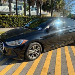 2018 HYUNDAI ELANTRA SLE 