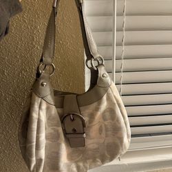Coach Soho Optic Signature Lynn Hobo