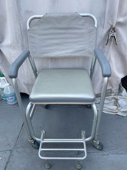 Bedside Toilet Chair Used But in Good Condition $30 Firm on Price