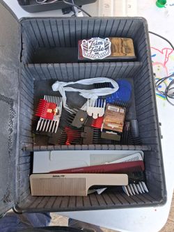 Barber clipper set