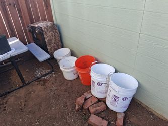 5 Buckets