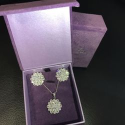 Necklace and earrings