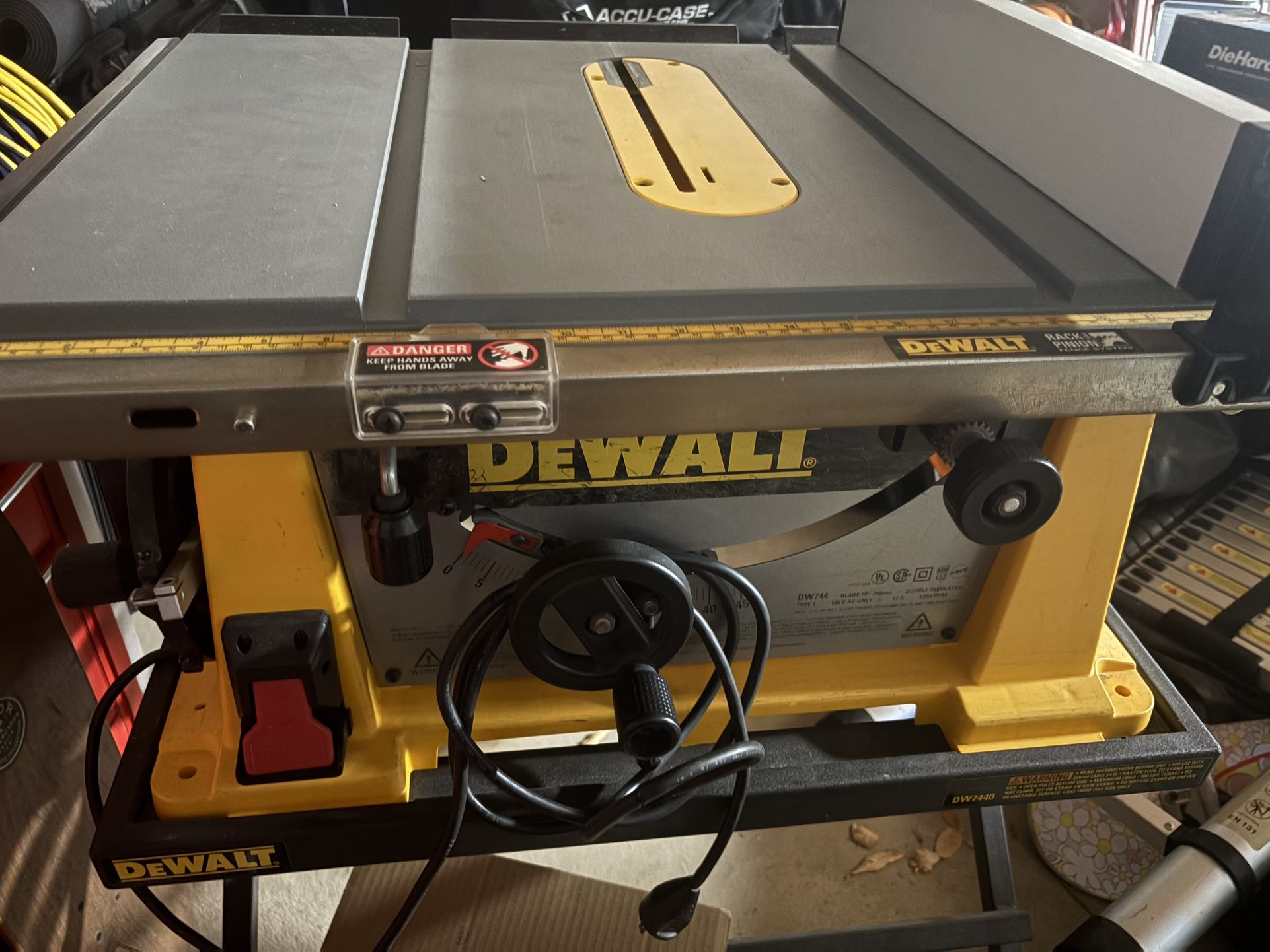 Dewalt DW744 Table Saw , M12 M Spector 360, 3 Plane Laser With Battery And Charger
