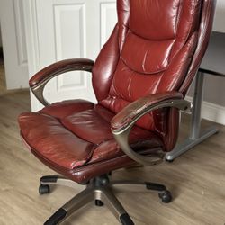 Comfortable Mahogany Office Chair 