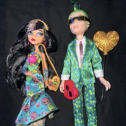 Howliday Cleo de Nile and Deuce Gorgon – Love Edition 2-Pack  