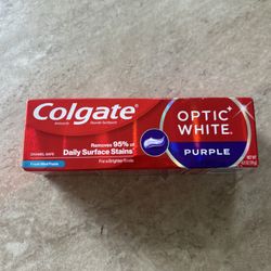 Colgate Optic White Purple Whitening Toothpaste, Mint Paste, 4.2 oz Tube