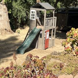 Kidcraft Outdoor Playhouse 