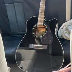 Yamaha FX335C, black