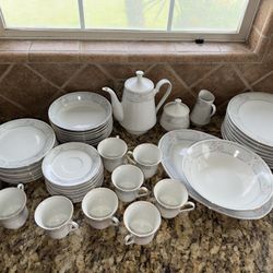 47 Pieces vintage tienshan Fine China Set - Elegant Floral Dinnerware & Tea Service
