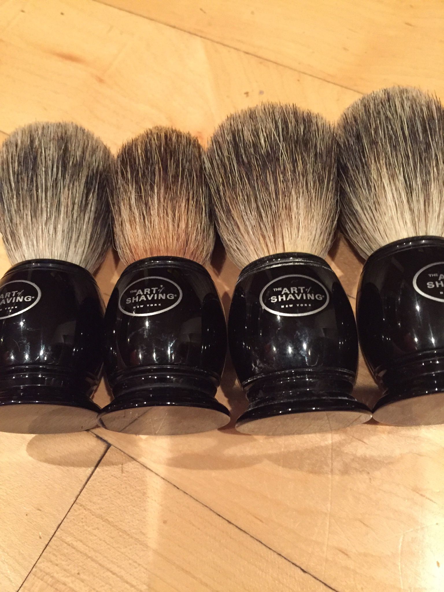 MENS Art Of Shaving Brushes———6 Of Them EXCELLLENT Condition 