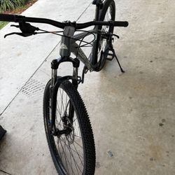 Ozark Trail 29" M.2 Ridge Mountain Bike, Large Frame, Fits Riders 5'9" - 6'2"+, Gray, Adult, Unisex