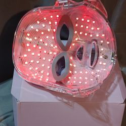 Red Light Therapy Face Mask