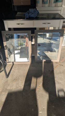 2 mirrors