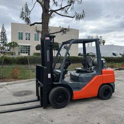 Toyota Forklift 
