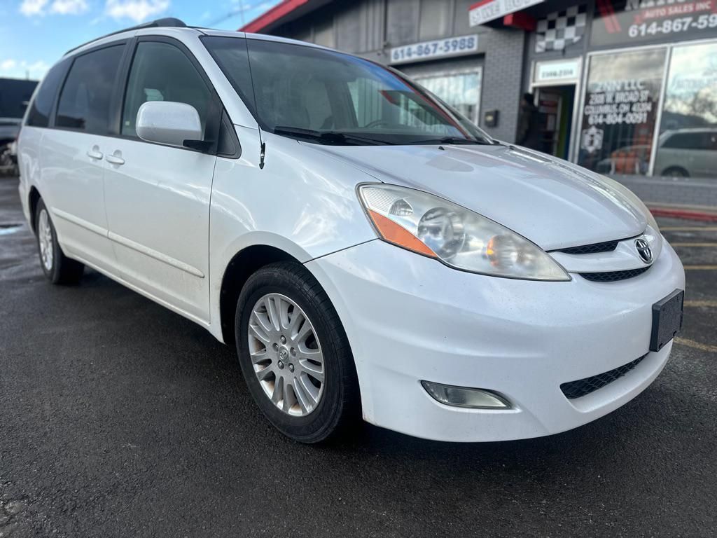 2008 Toyota Sienna