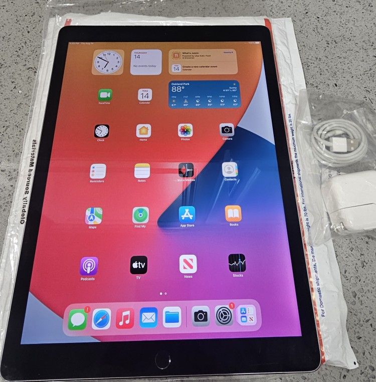 Apple iPad Pro 1st Gen 12.9 inch 128GB WiFi+Cellular UNLOCKED-Space Gray