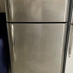 Frigidaire Fridge Refrigerator 
