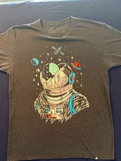 Into The AM Astronaut Boombox Stars, T Shirt Size Large Gray