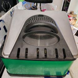 Countertop Fryer 3 baskets... yes it's available 