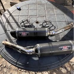 Yoshimura R-77 exhaust mufflers
