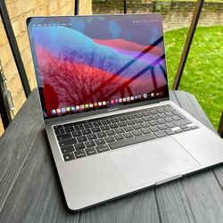 Macbook Pro *M1* Laptop 